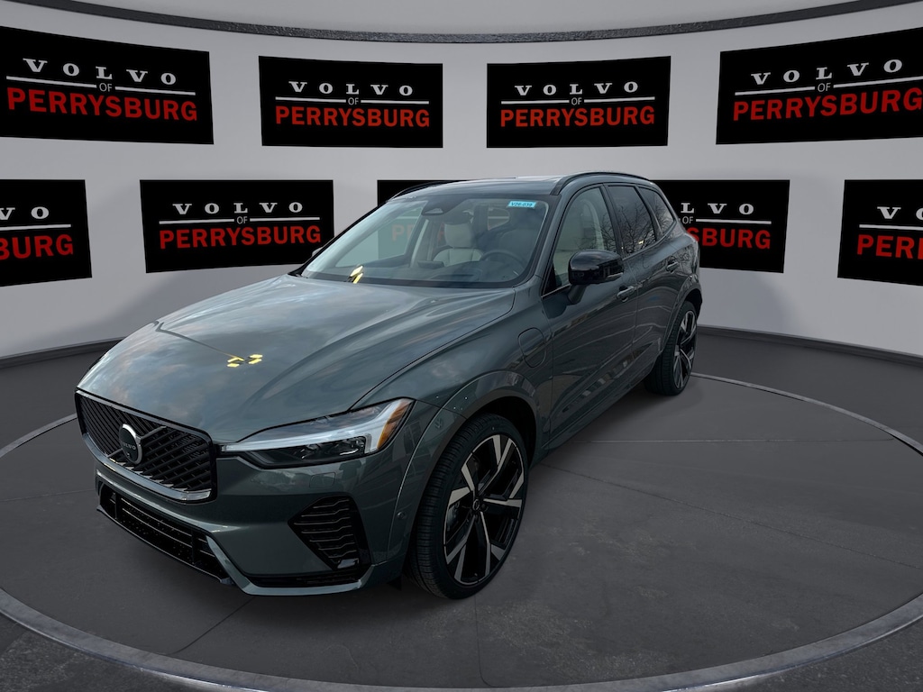 New 2026 Volvo XC60 plug-in hybrid T8 Ultra SUV