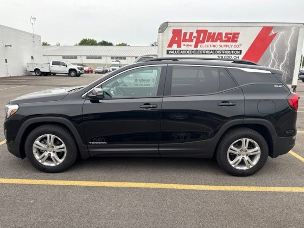 Used 2020 GMC Terrain SLE SUV