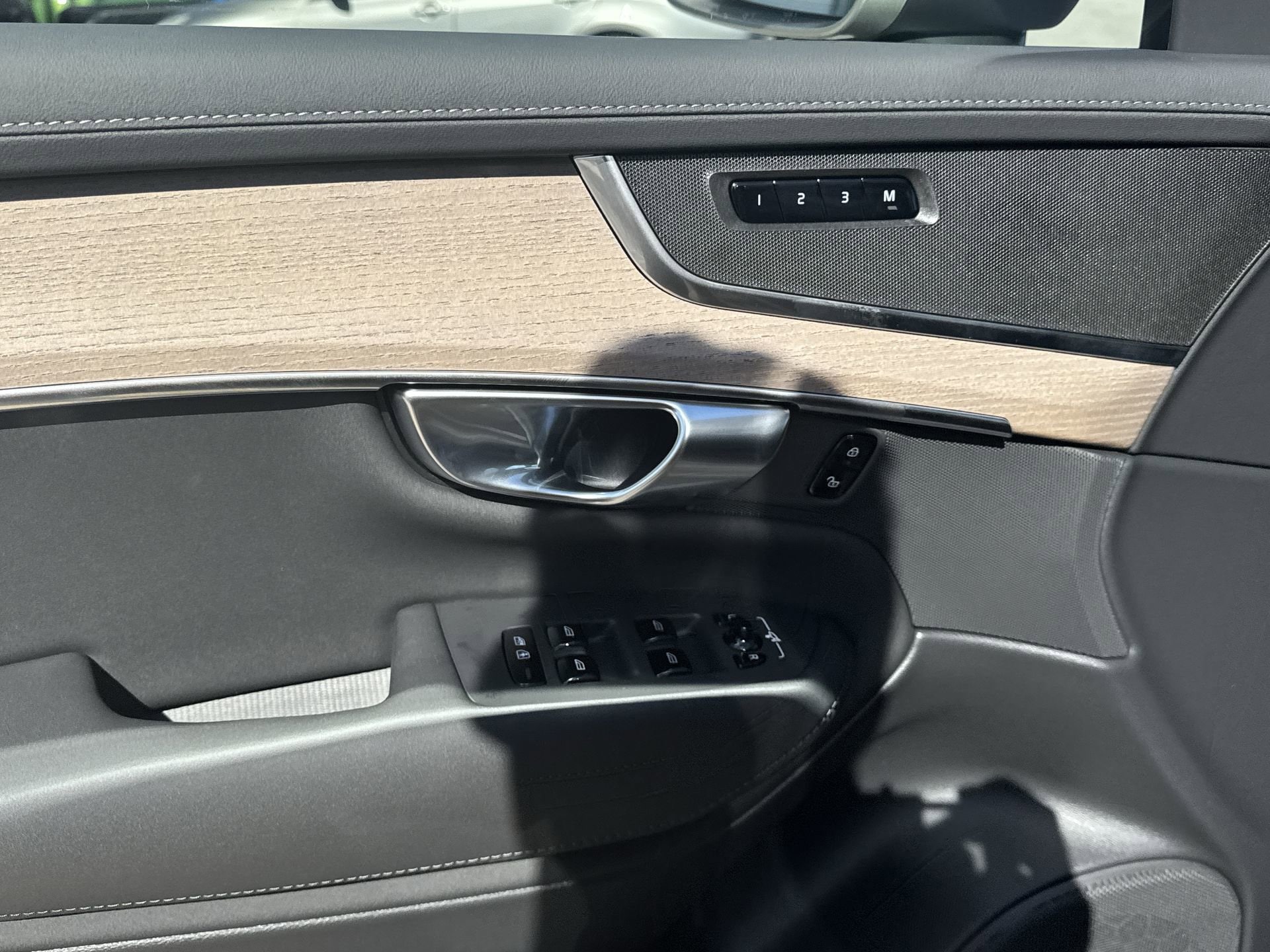 2026 Volvo XC90 Plus - Photo 22