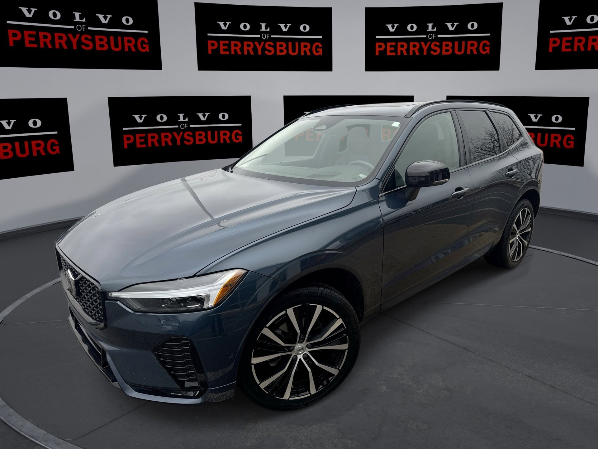 2024 Volvo XC60 Ultimate's photo