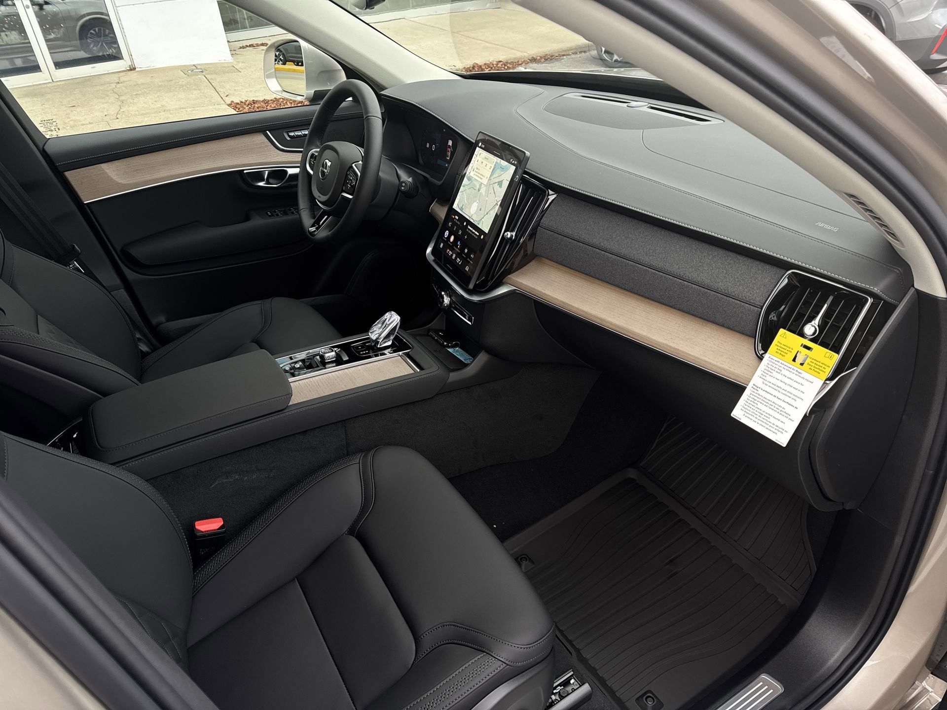 2026 Volvo XC90 Plus - Photo 30