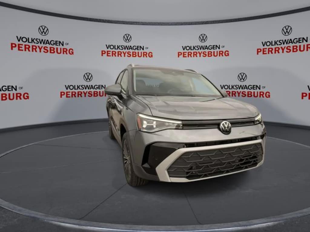 Certified 2025 Volkswagen Taos 1.5T SE SUV