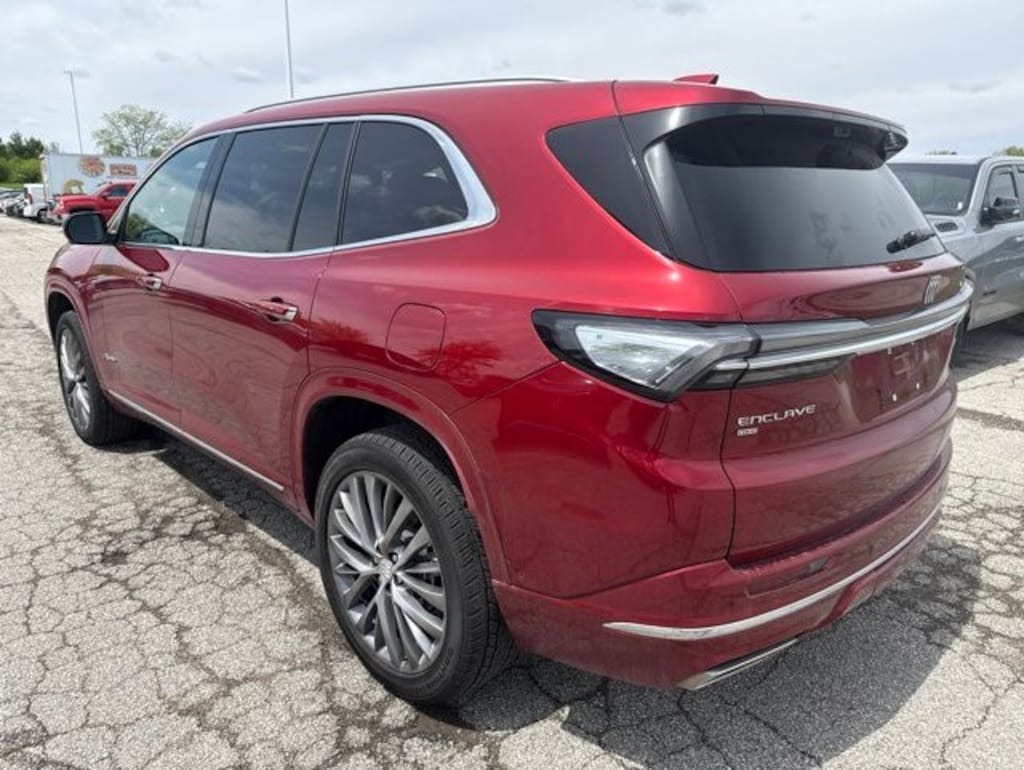 Used 2025 Buick Enclave Avenir SUV