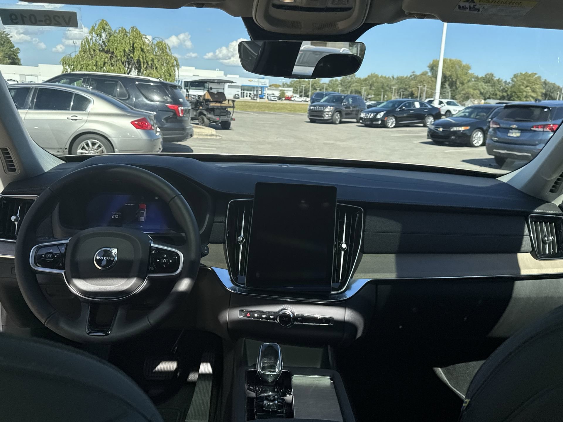 2026 Volvo XC90 Plus - Photo 20