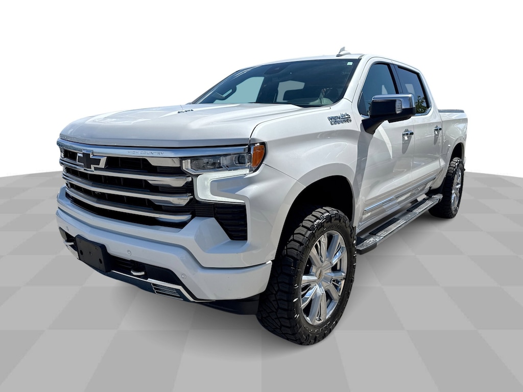Used 2023 Chevrolet Silverado 1500 High Country Premiuim 4WD Crew w/ 22s & Moon Truck Crew Cab
