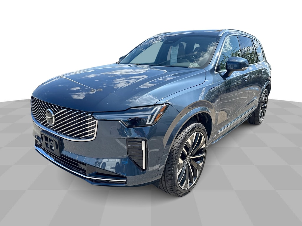Certified 2025 Volvo XC90 plug-in hybrid T8 AWD Plus w/ Panoramic Moon SUV