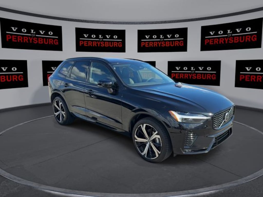 Certified 2024 Volvo XC60 B5 Ultimate Dark Theme SUV