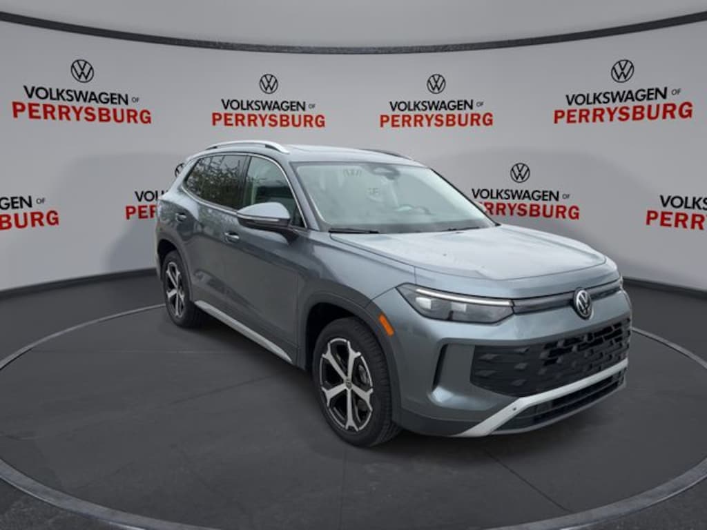 Certified 2025 Volkswagen Tiguan 2.0T SE SUV