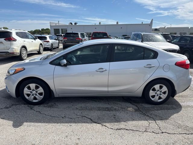 Used 2016 Kia Forte LX with VIN KNAFX4A62G5523594 for sale in Perrysburg, OH