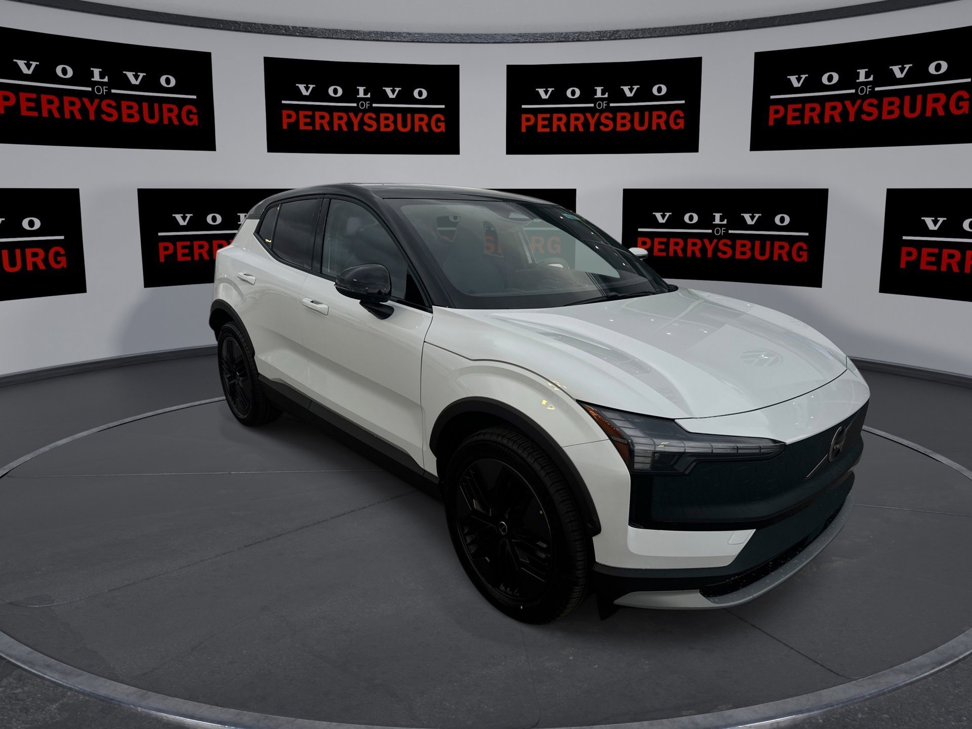2026 Volvo EX30 Ultra - Photo 2