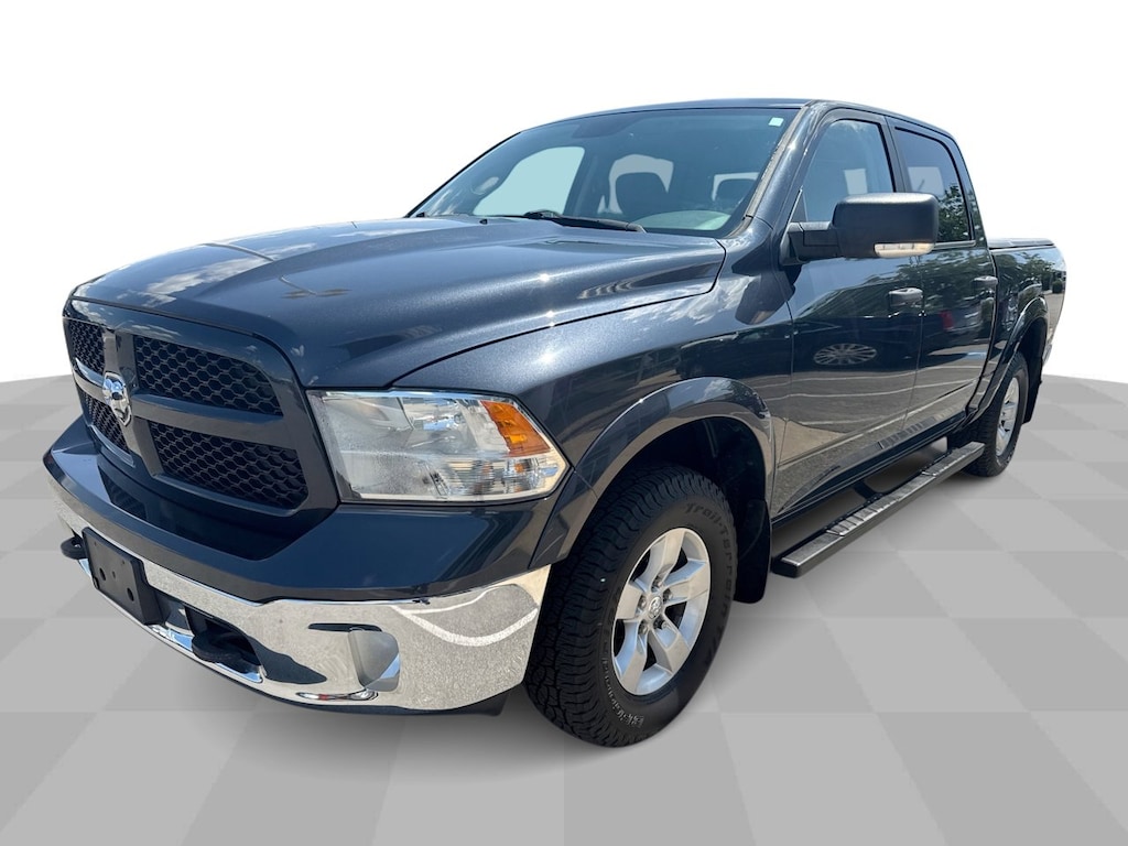 Used 2015 Ram 1500 Outdoorsman 4WD Crew w/ Luxury Pkg & Apple CarPlay Truck Crew Cab