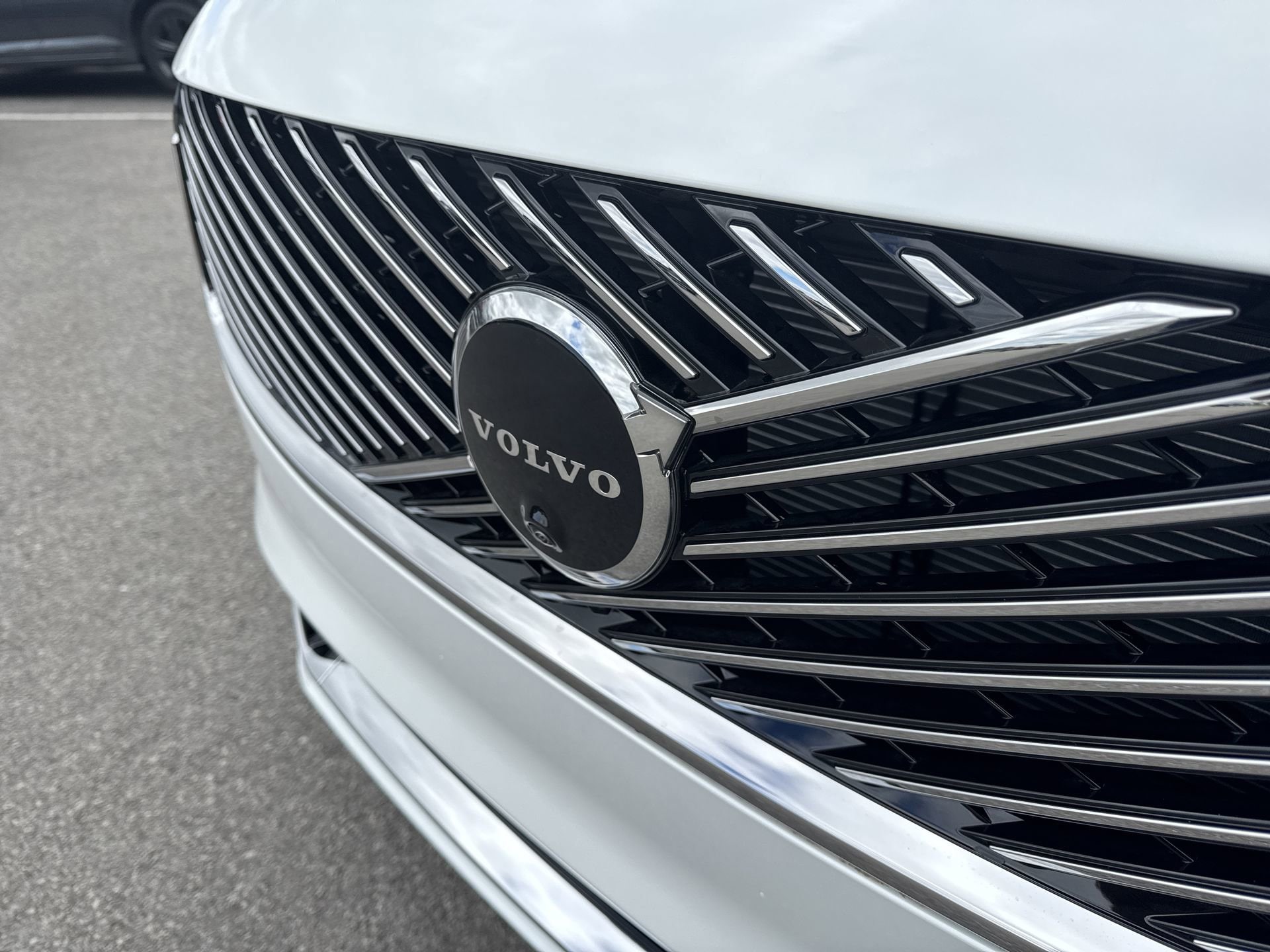2025 Volvo XC90 Plus - Photo 31