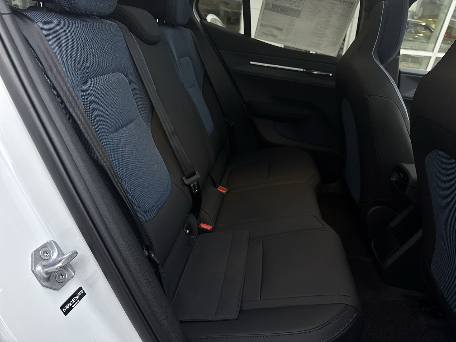 2026 Volvo EX30 Ultra - Photo 28