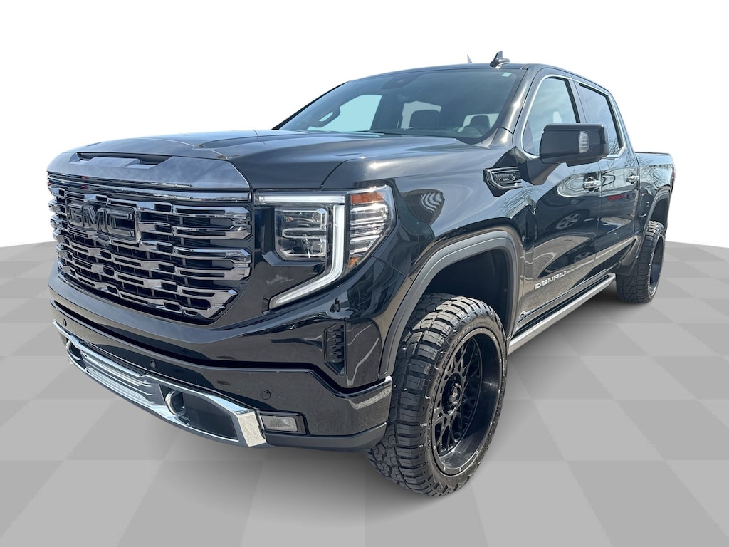 Used 2024 GMC Sierra 1500 Denali Ultimate 4WD Crew w/ 6.2L & Super Cruise Truck Crew Cab