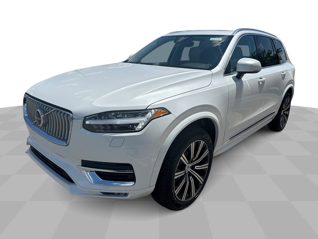 2025 Volvo XC90 B5 Core photo 2