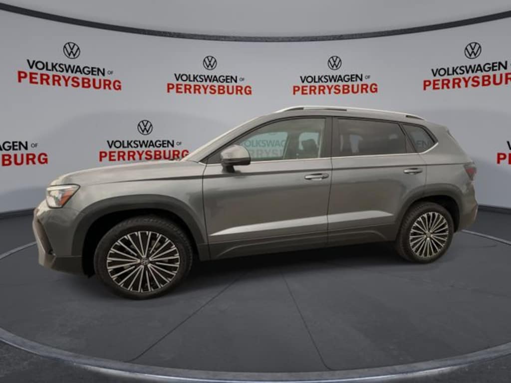 Certified 2025 Volkswagen Taos 1.5T SE SUV