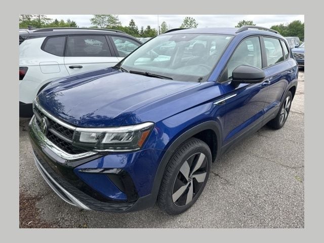 2023 Volkswagen Taos 1.5T S 4Motion's photo