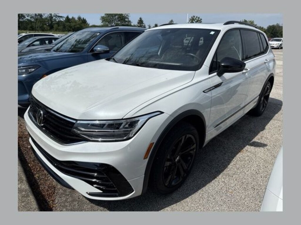 Used 2024 Volkswagen Tiguan 2.0T SE R-Line Black SUV