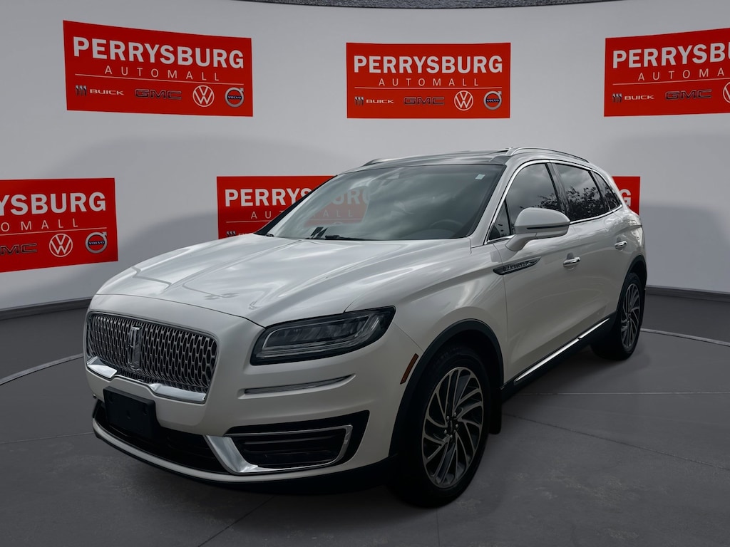 Used 2019 Lincoln Nautilus Reserve AWD Twin-Turbo w/ Panoramic Moon SUV