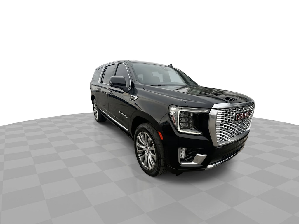 Used 2021 GMC Yukon XL Denali 4WD w/ Premium Pkg & Rear Entertainment SUV