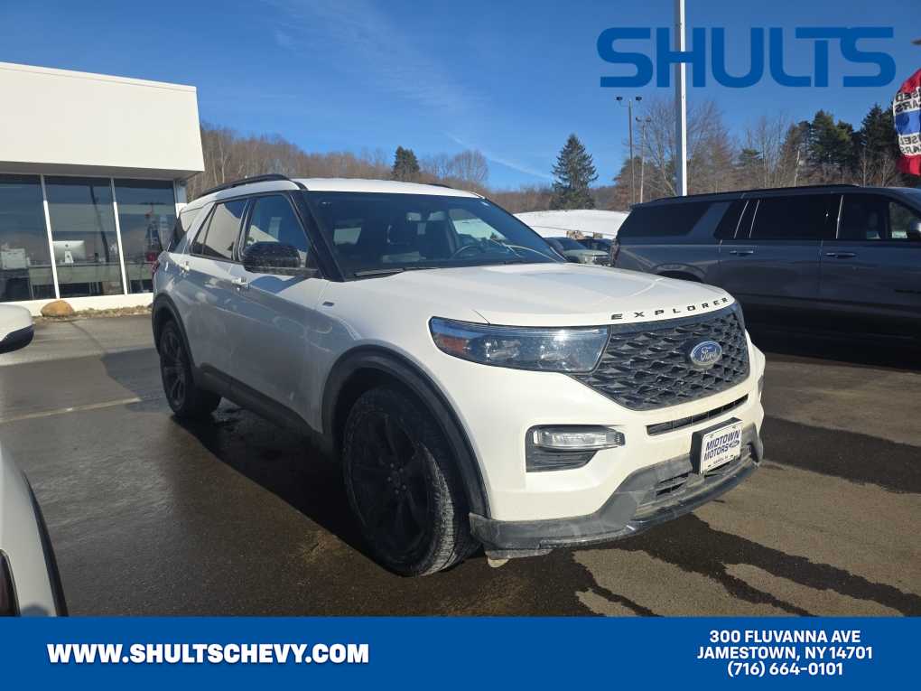 2023 Ford Explorer ST-LINE's photo