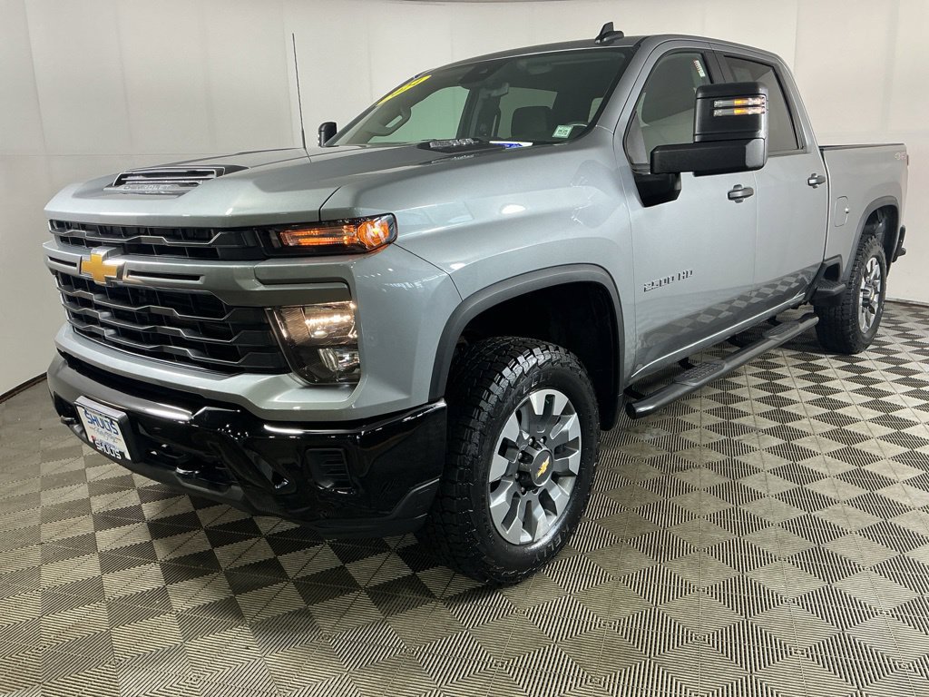 Used 2024 Chevrolet Silverado 2500 HD Custom Truck