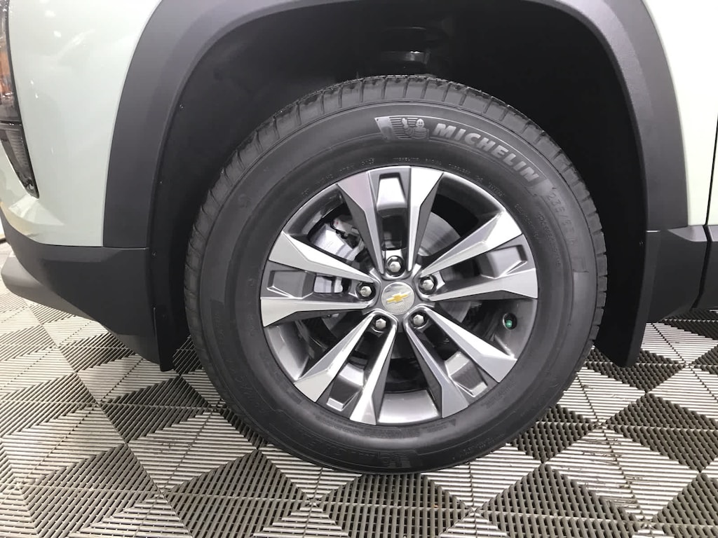 New 2026 Chevrolet Equinox LT SUV