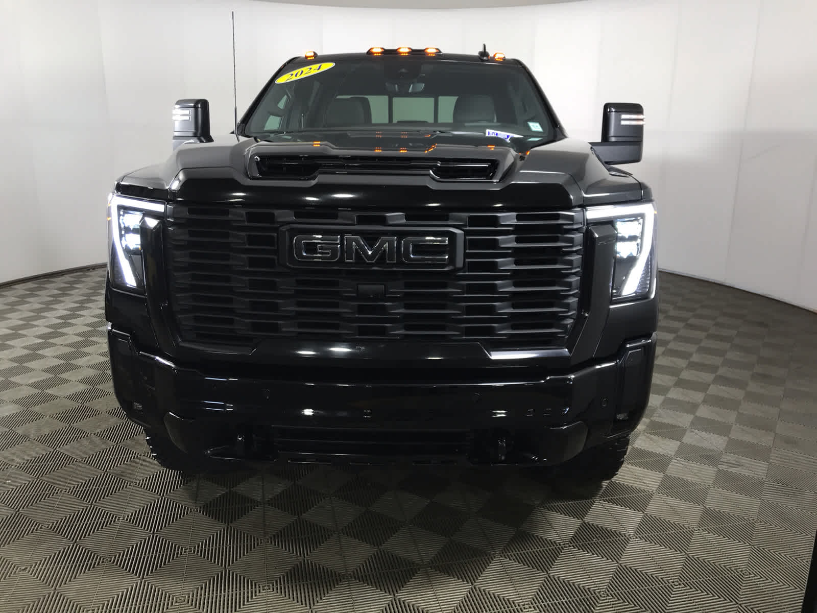 1GT19REY8RF157976