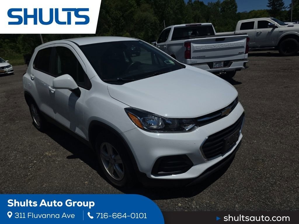 2020 Chevrolet Trax LS's photo