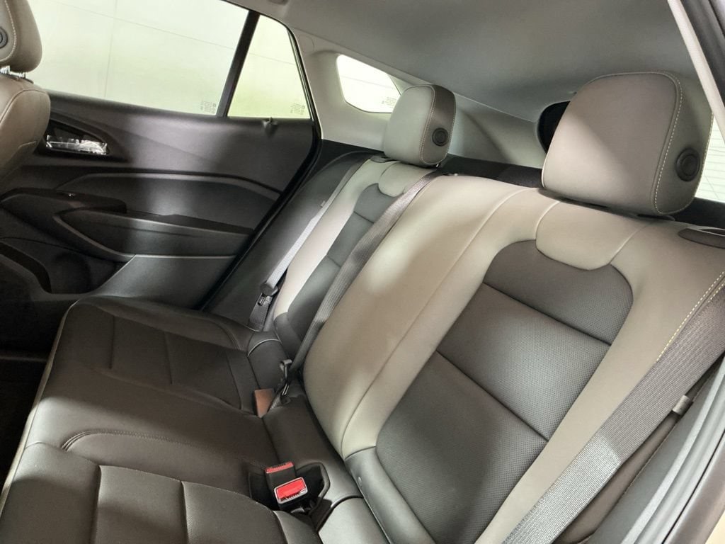 2026 Chevrolet Trax Activ - Photo 6