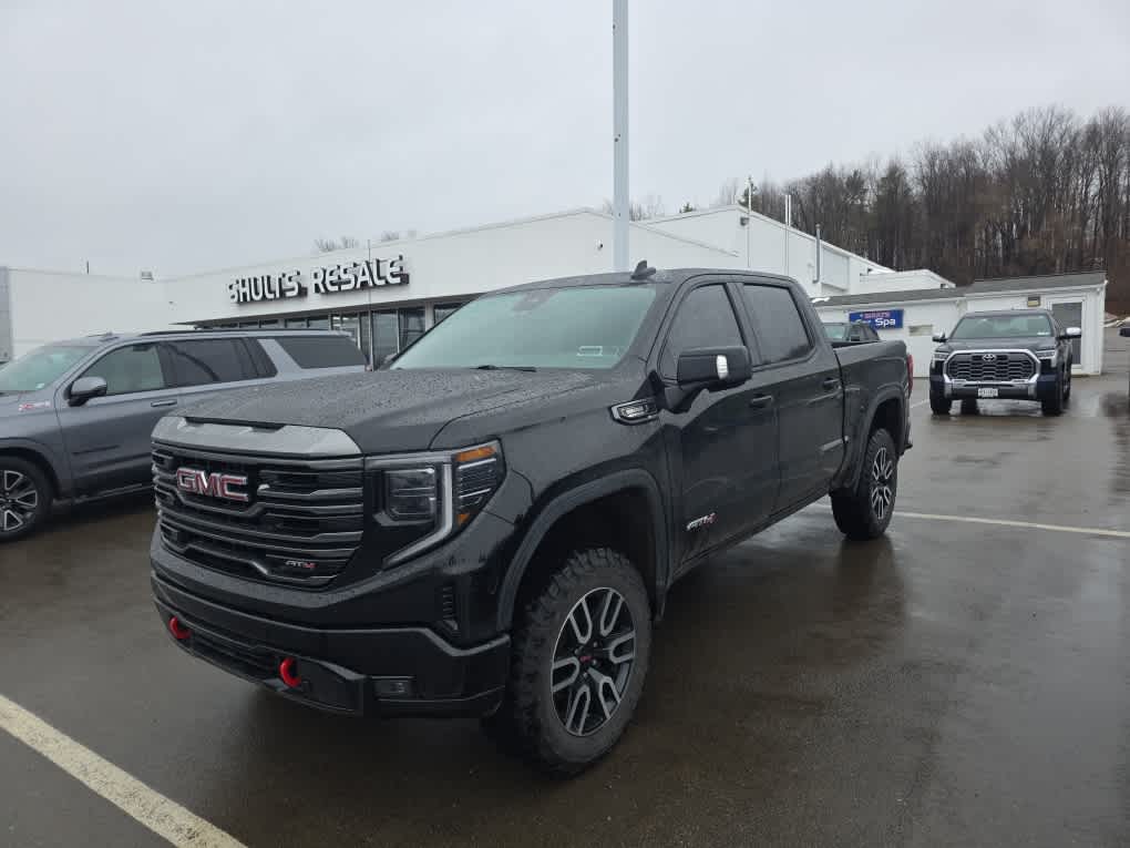 2022 GMC Sierra 1500 AT4's photo
