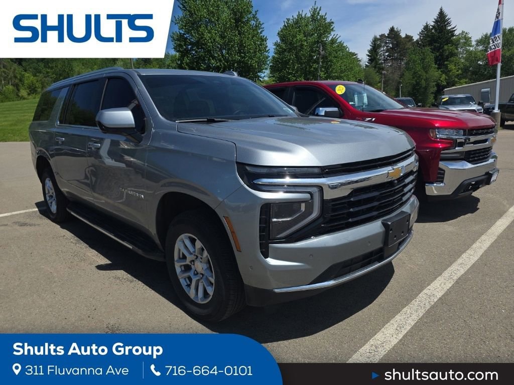 2025 Chevrolet Suburban LS 4WD's photo