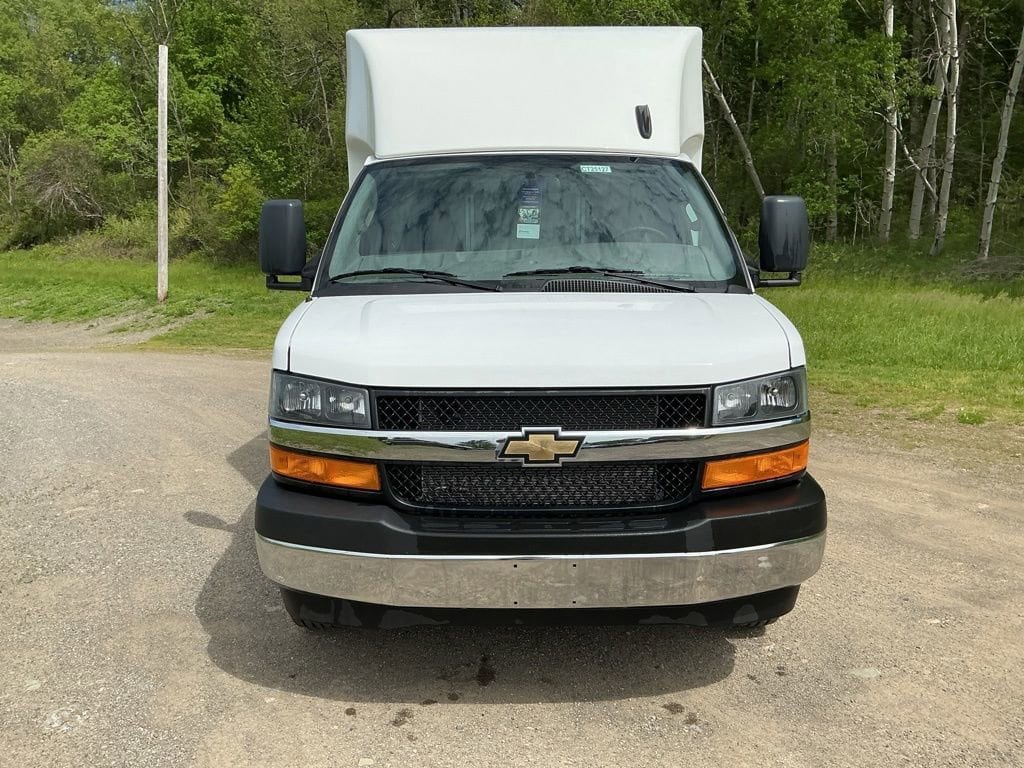 New 2025 Chevrolet Express Cutaway 3500 1WT Cutaway Van