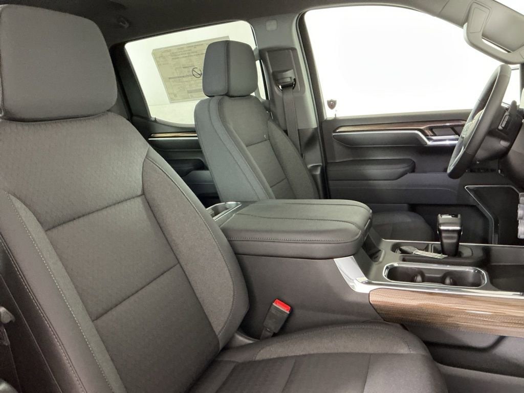 2026 Chevrolet Silverado 1500 LT - Photo 10