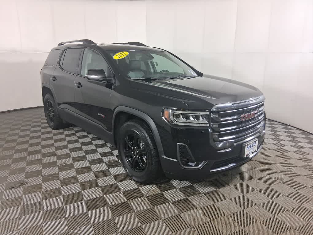 2022 GMC Acadia AT4's photo