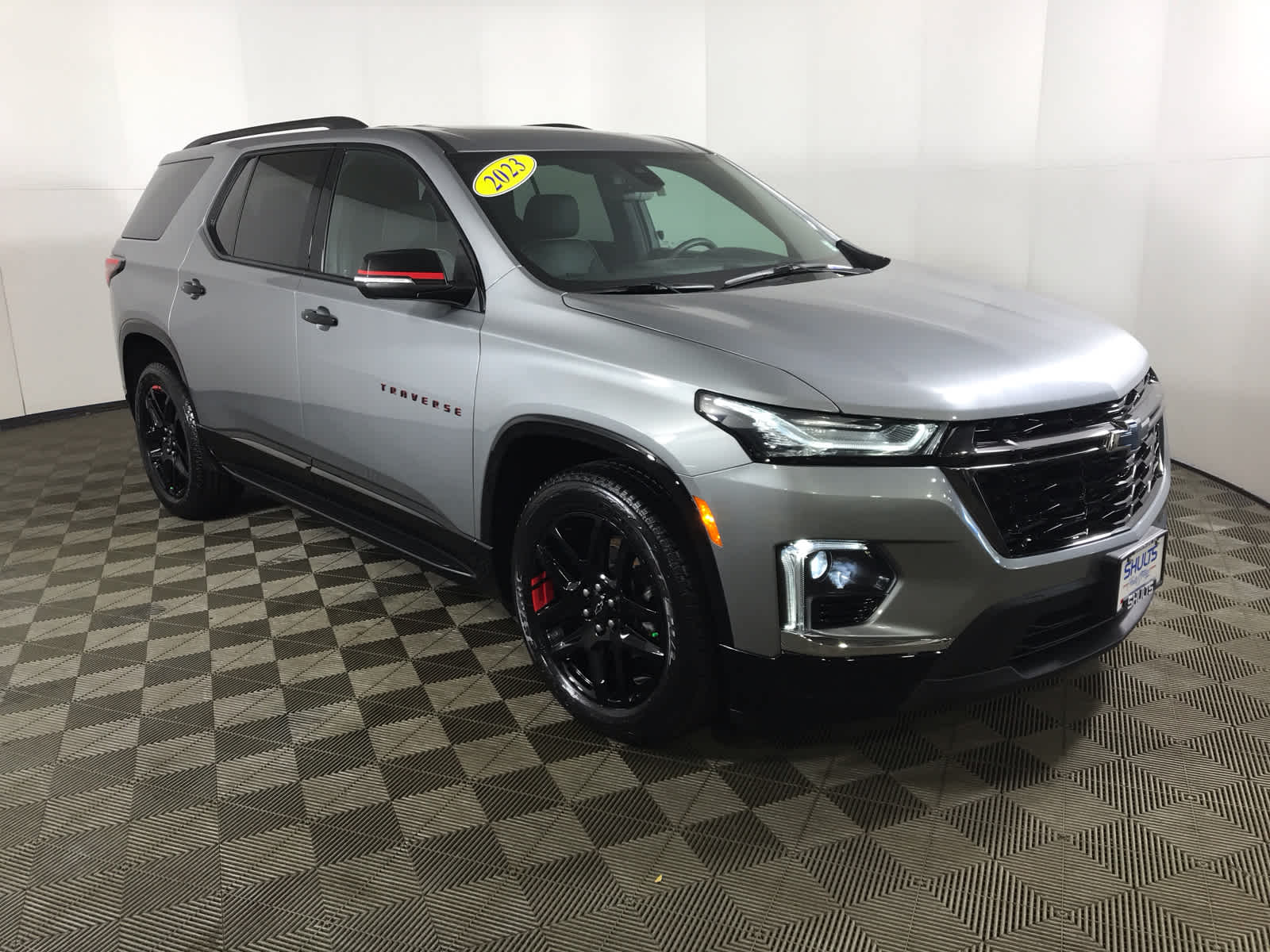 2023 Chevrolet Traverse Premier's photo