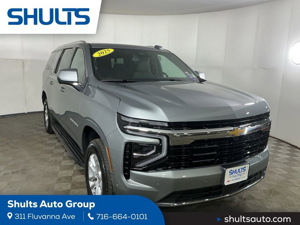 2025 Chevrolet Suburban LS 4WD's photo