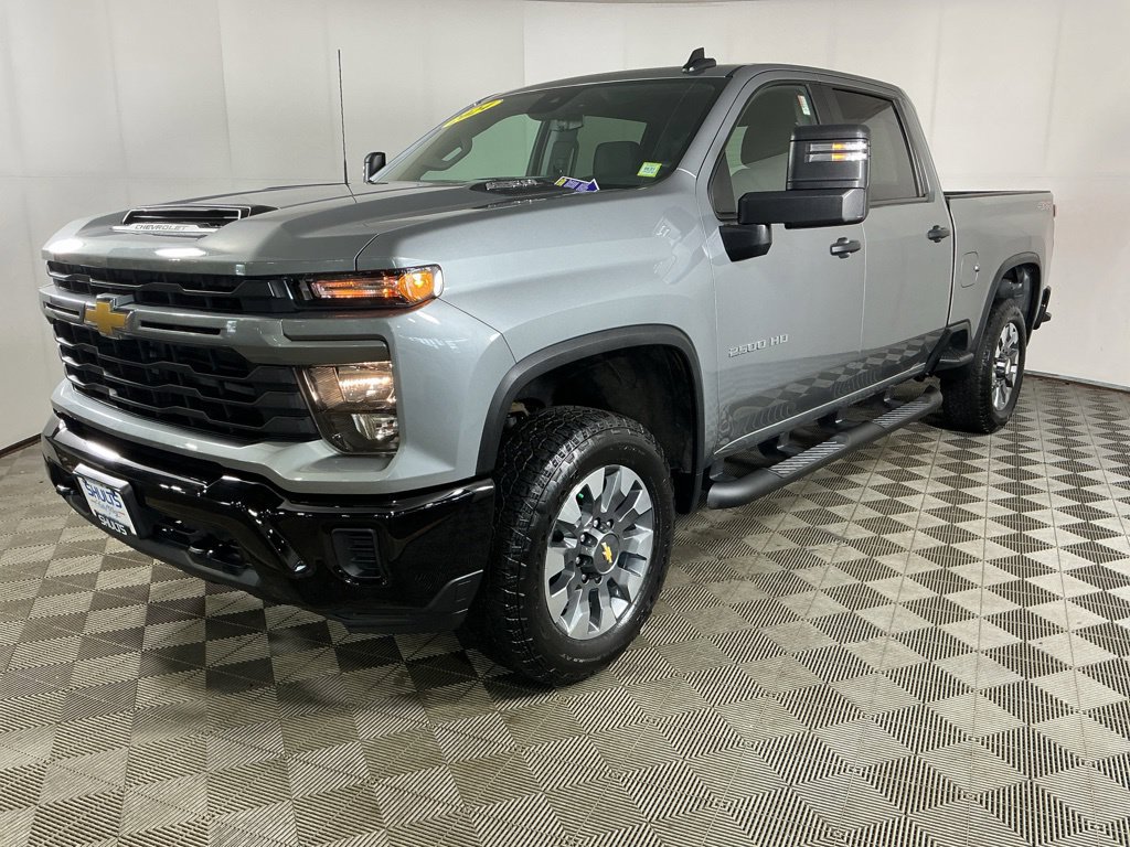 Used 2024 Chevrolet Silverado 2500 HD Custom Truck