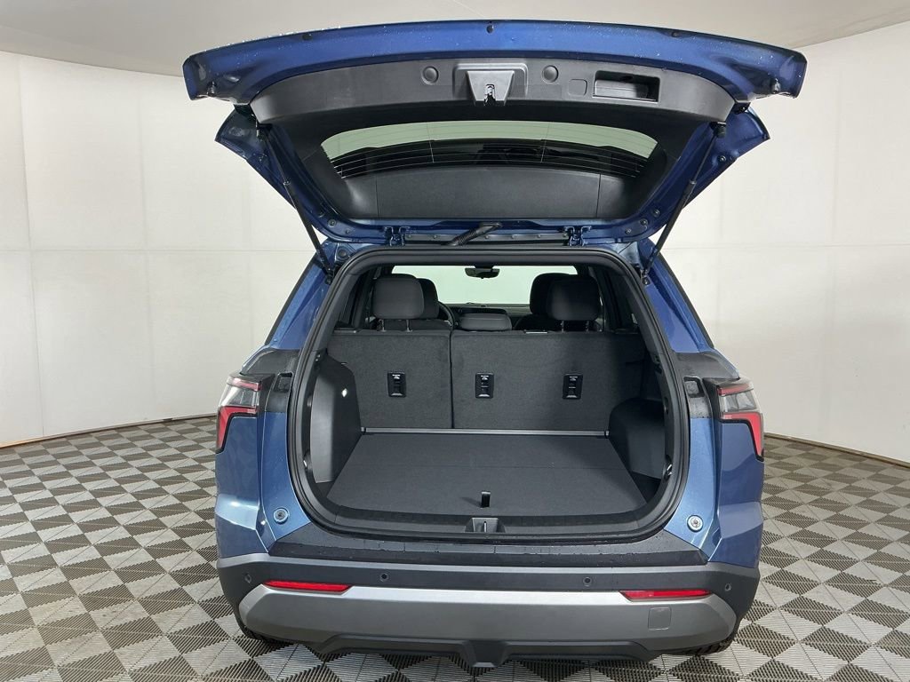 2026 Chevrolet Equinox LT - Photo 9