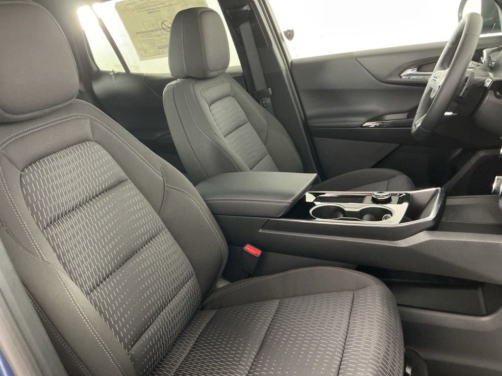 2026 Chevrolet Equinox LT - Photo 11