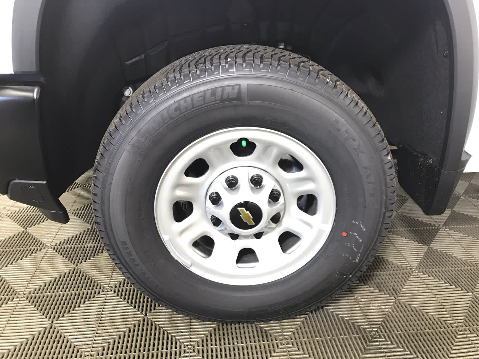 2026 Chevrolet Silverado 2500HD photo 2