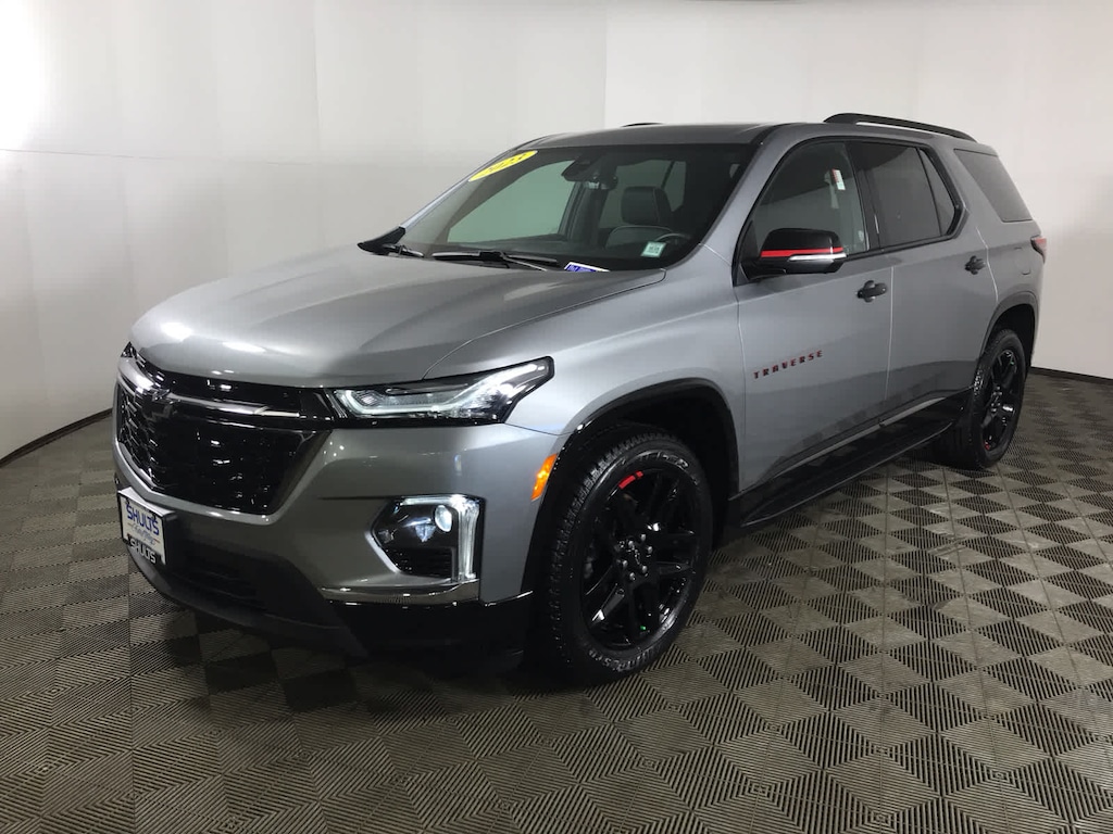 Used 2023 Chevrolet Traverse Premier SUV