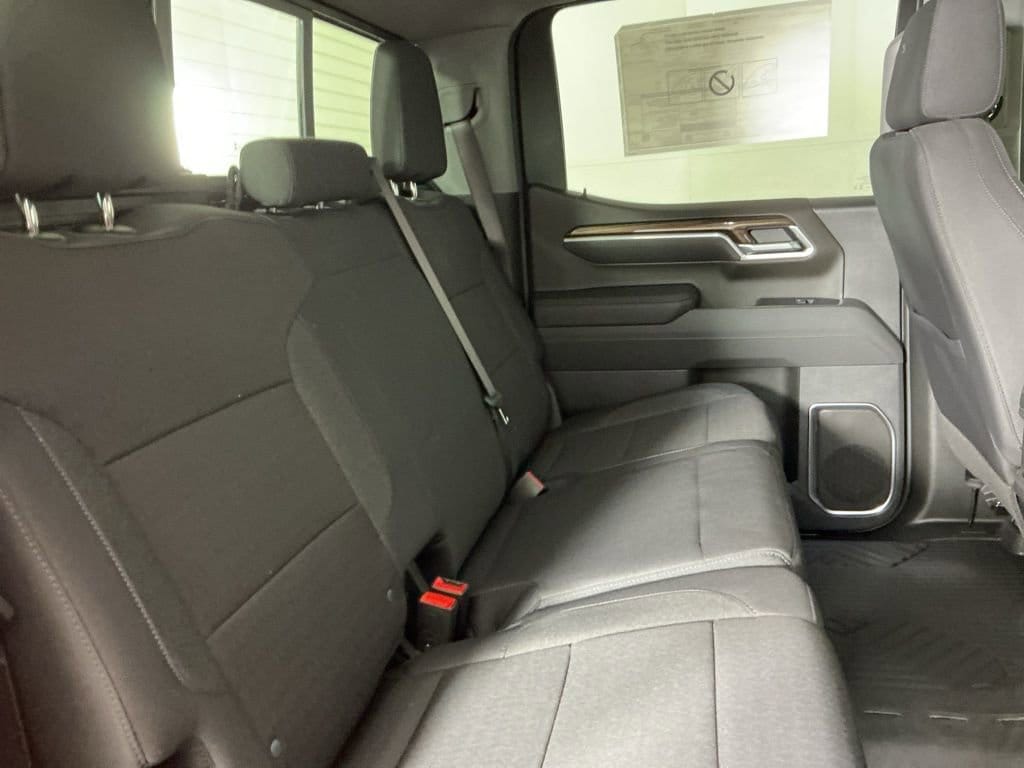 2026 Chevrolet Silverado 1500 LT - Photo 9