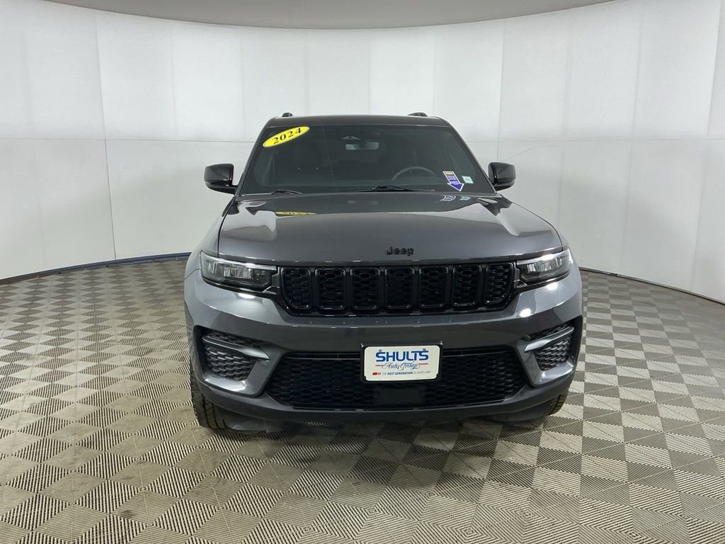 Used 2024 Jeep Grand Cherokee Altitude X 4x4 SUV