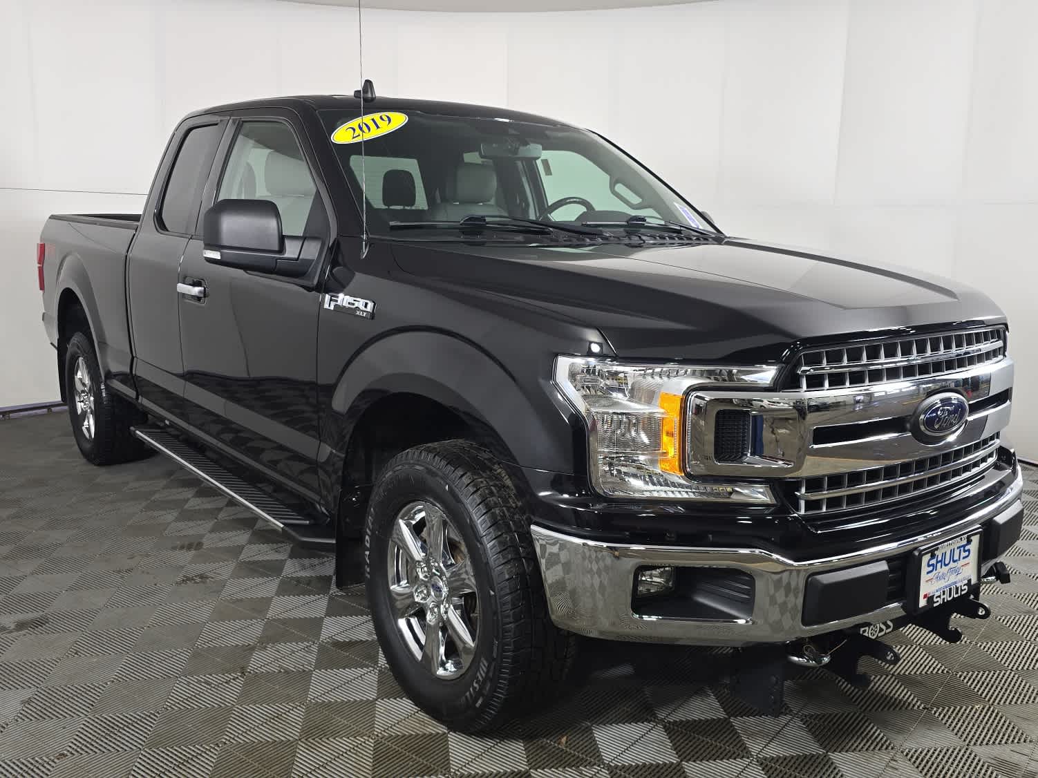 2019 Ford F-150 XLT's photo