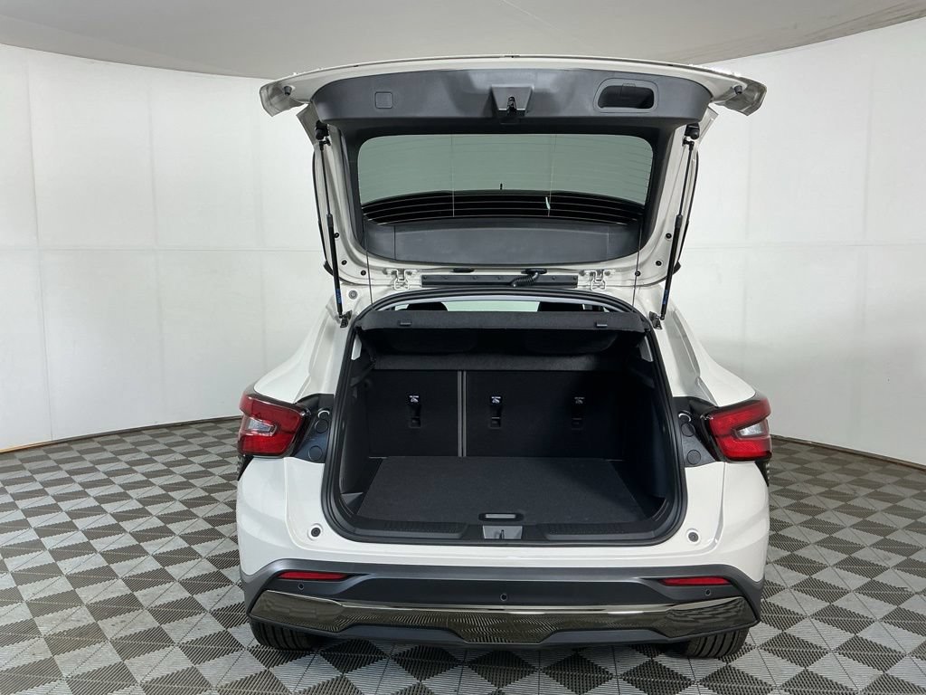 2026 Chevrolet Trax Activ - Photo 8