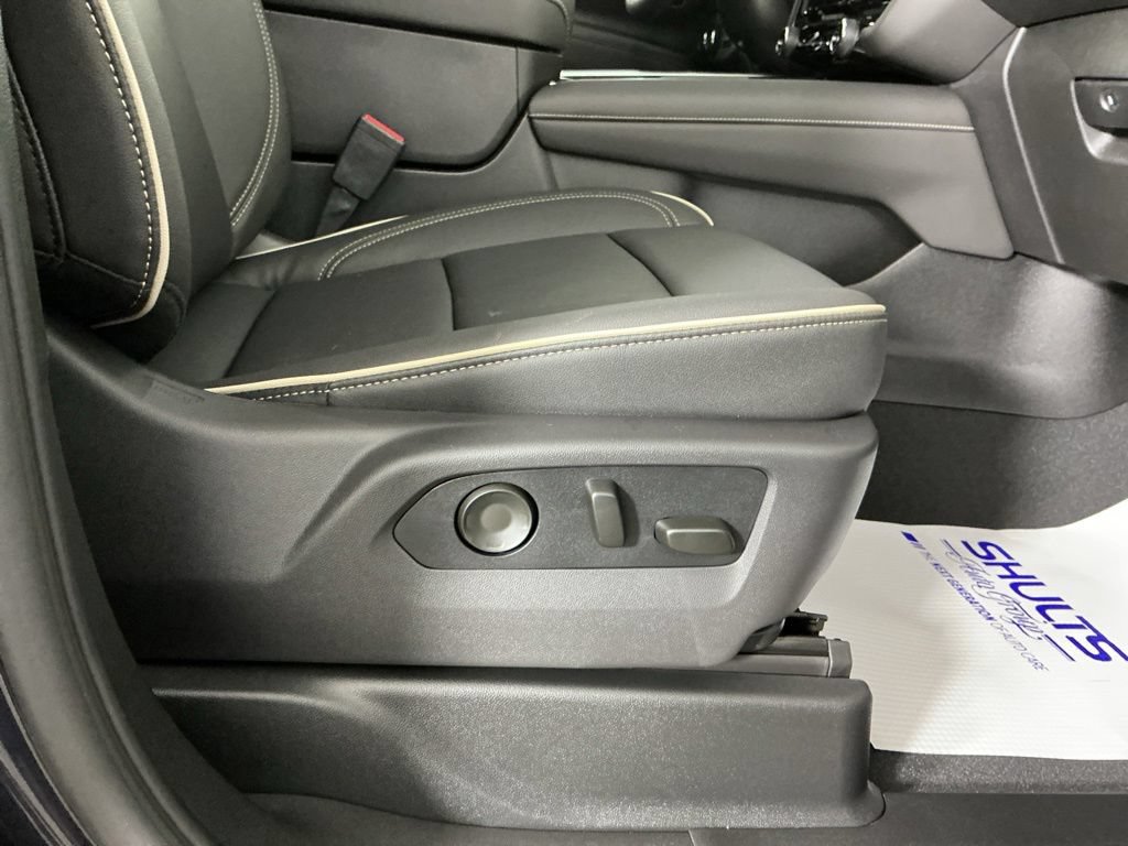 2026 Chevrolet Tahoe Premier - Photo 18