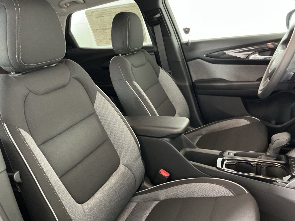 2026 Chevrolet Trailblazer LS - Photo 9