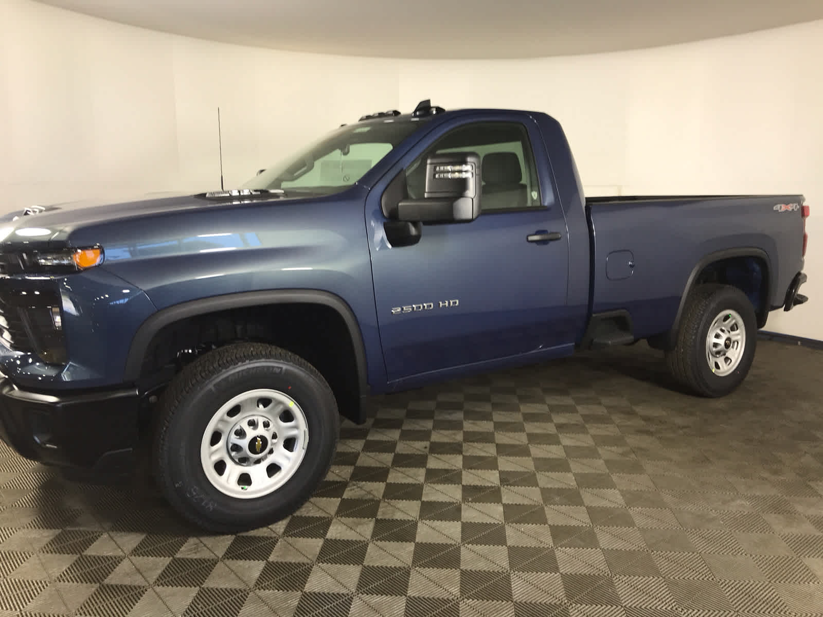 2026 Chevrolet Silverado 2500HD photo 3