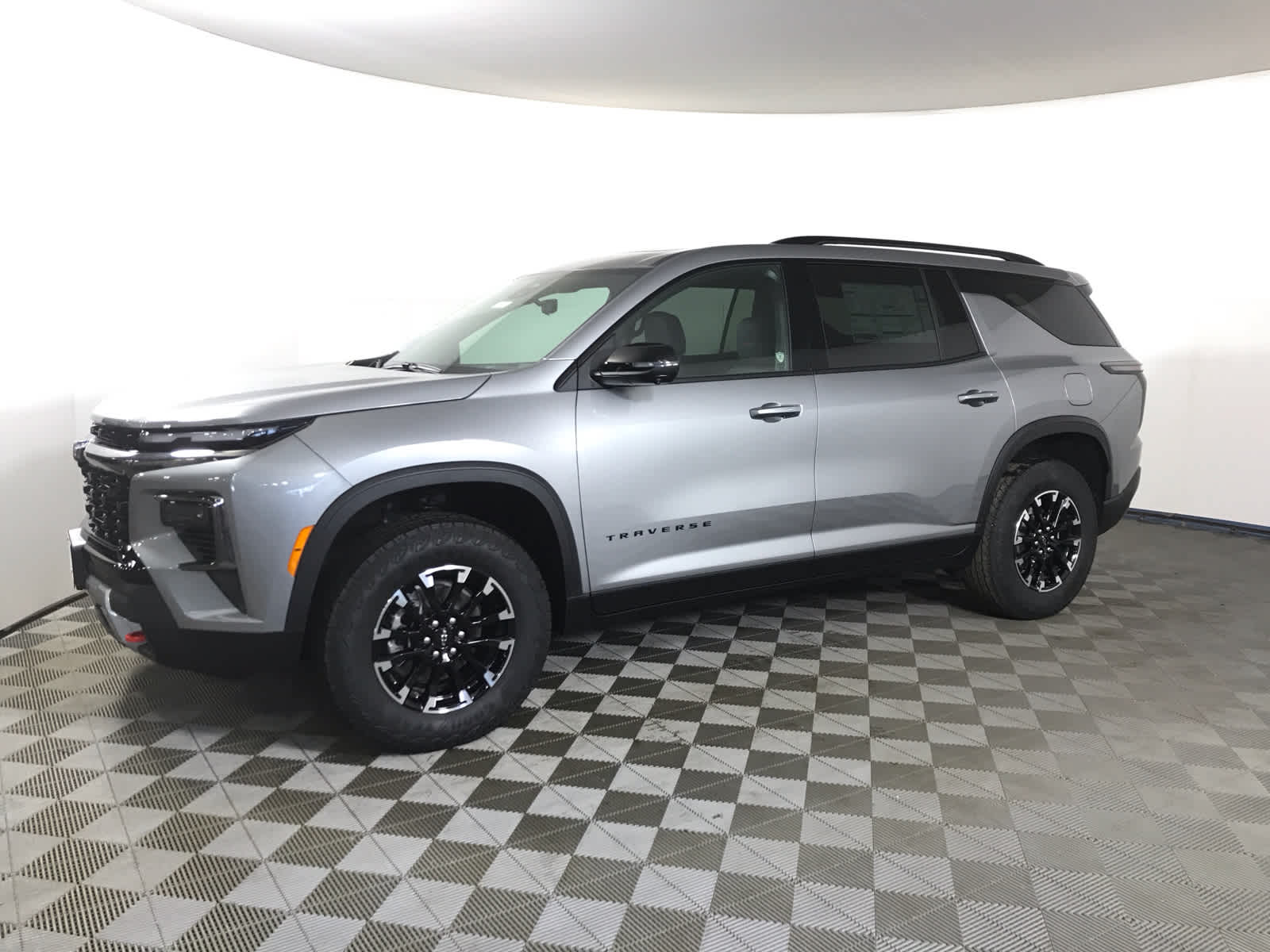 2026 Chevrolet Traverse Z71 photo 3